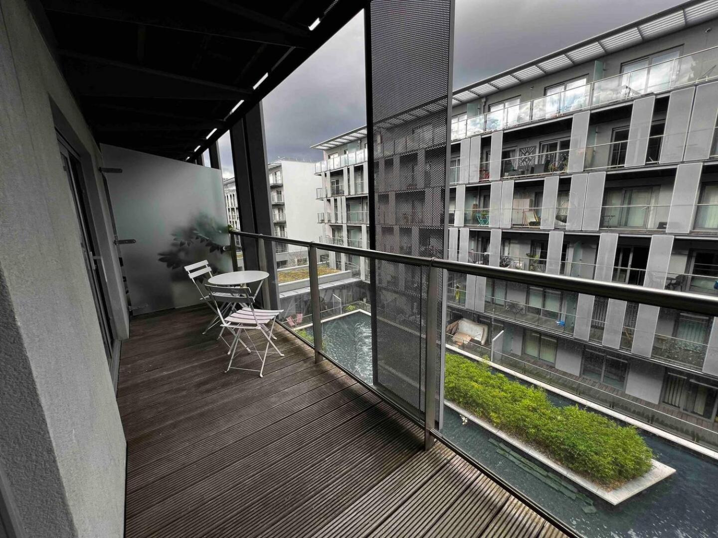 Stylish 1-Bed Flat With Sofa-Bed In London Apartment Exterior photo