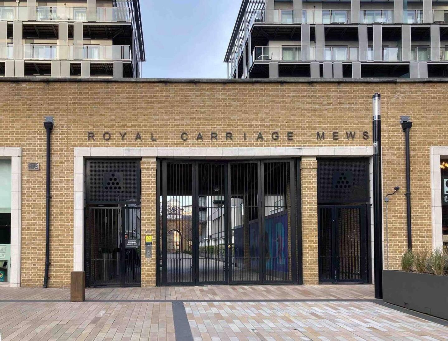 Stylish 1-Bed Flat With Sofa-Bed In London Apartment Exterior photo